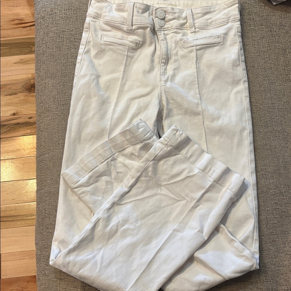 Kut from the Kloth white Ana flare jeans - Picture 4 of 4